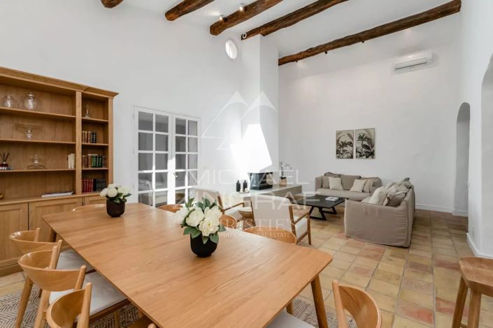 Image No.5-5 Bed House for sale