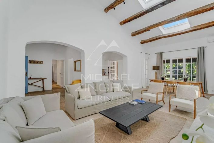 Image No.5-5 Bed House for sale