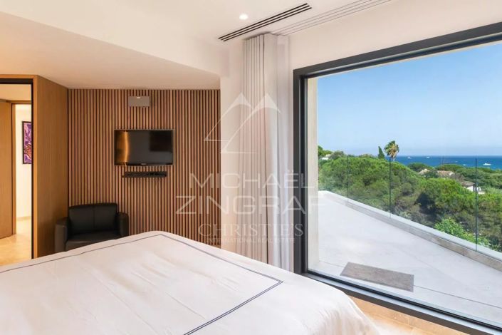 Image No.11-5 Bed House for sale