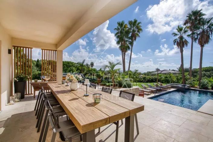 Image No.5-5 Bed House for sale