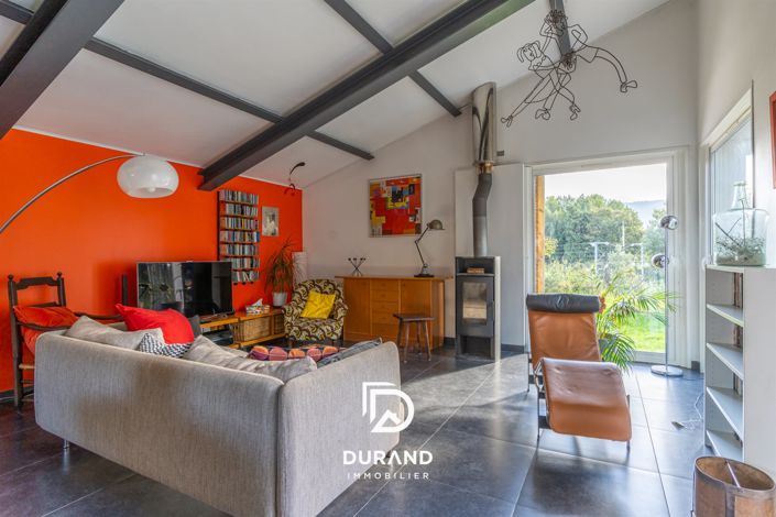 Image No.8-4 Bed House for sale