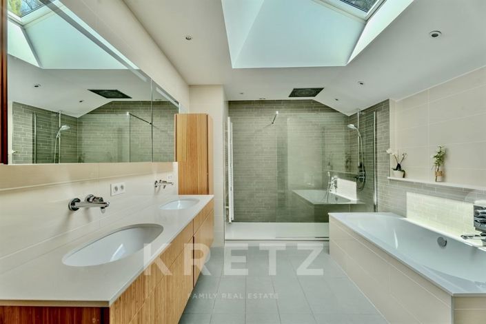 Image No.10-Propriété de 6 chambres à vendre à Charbonnières-les-Bains