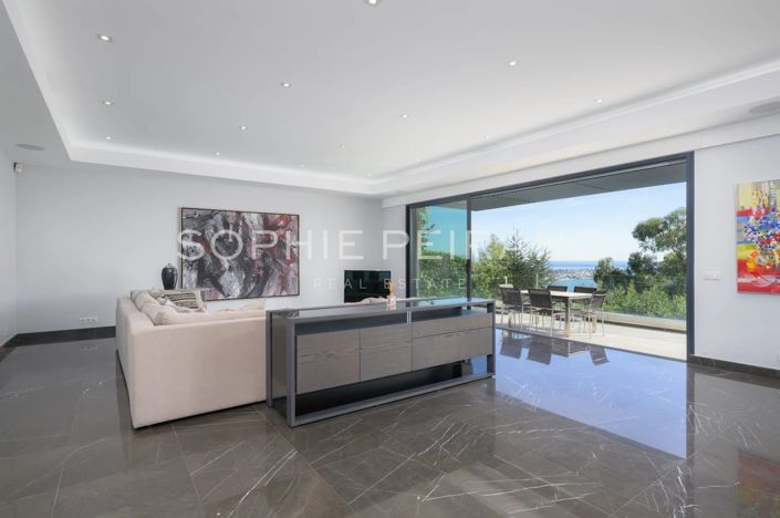 Image No.5-4 Bed House for sale