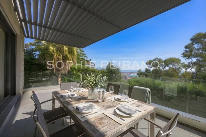 Image No.7-4 Bed House for sale