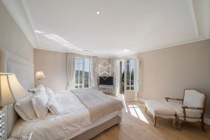 Image No.11-4 Bed House for sale