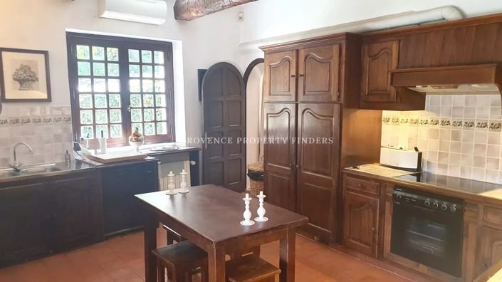 Image No.16-5 Bed House for sale