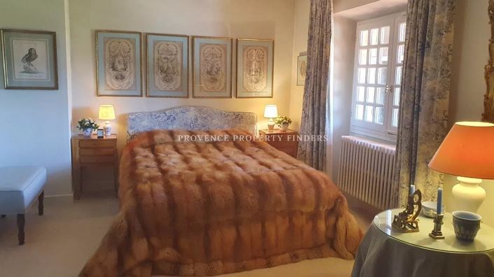 Image No.2-5 Bed House for sale