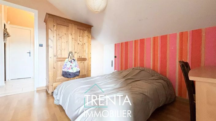 Image No.10-4 Bed House for sale