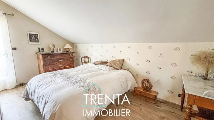 Image No.9-4 Bed House for sale