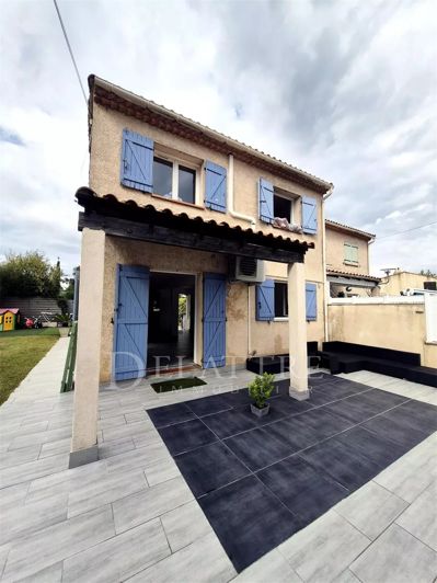 Image No.9-3 Bed House for sale