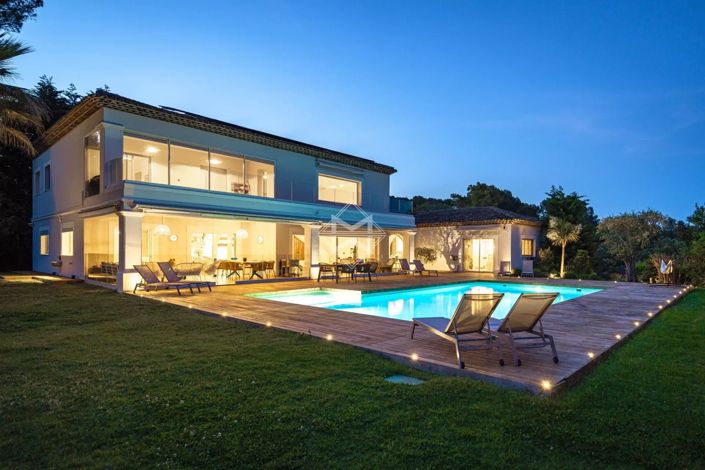 Image No.14-6 Bed House for sale