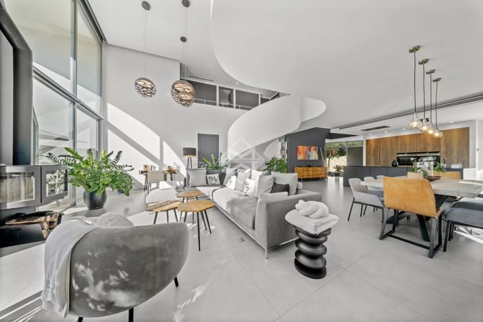 Image No.5-4 Bed House for sale