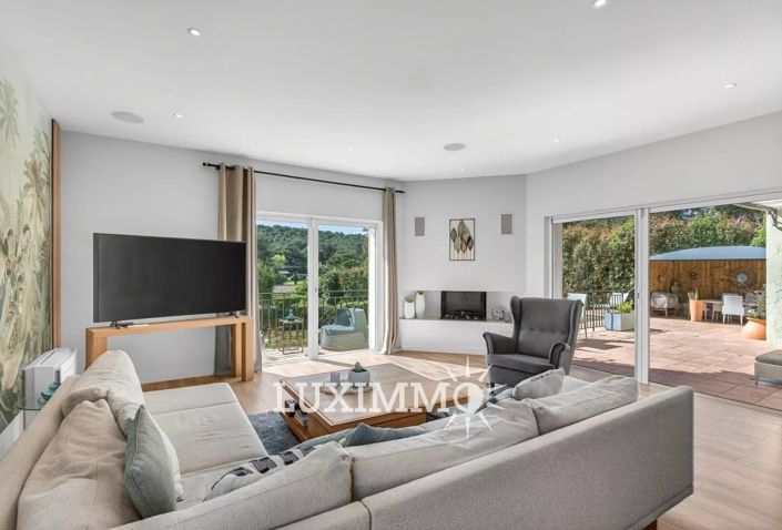 Image No.5-4 Bed House for sale