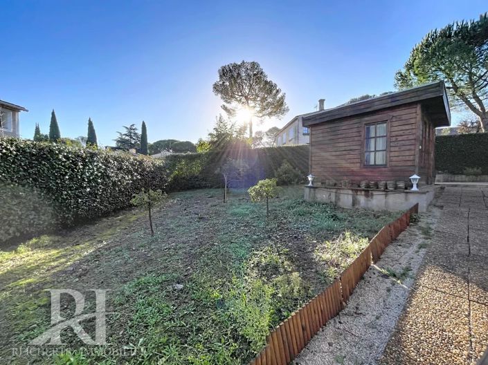 Image No.24-3 Bed House for sale