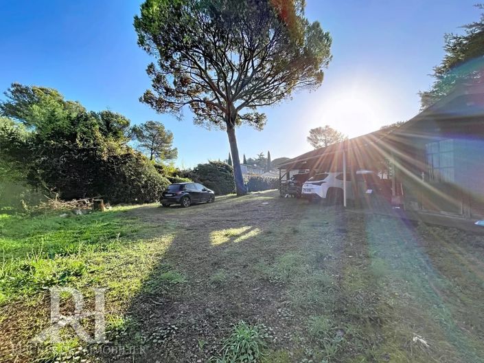 Image No.26-3 Bed House for sale