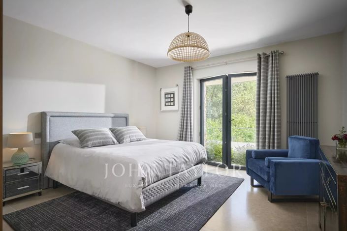 Image No.14-5 Bed House for sale