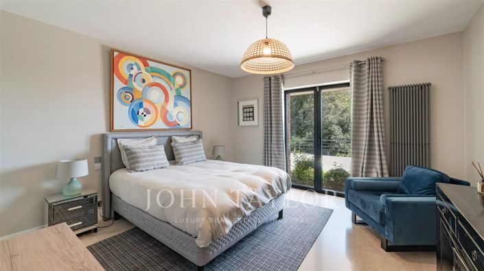 Image No.14-5 Bed House for sale