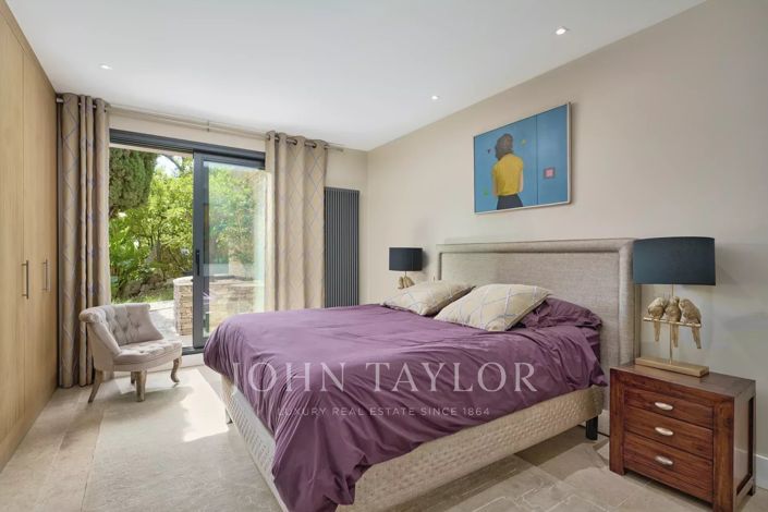 Image No.19-5 Bed House for sale