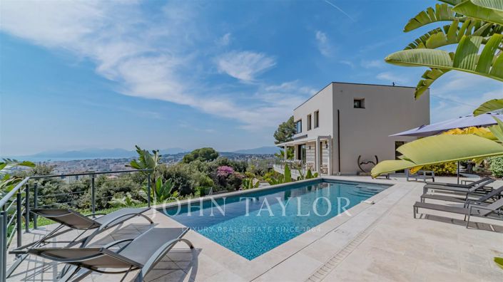 Image No.2-5 Bed House for sale