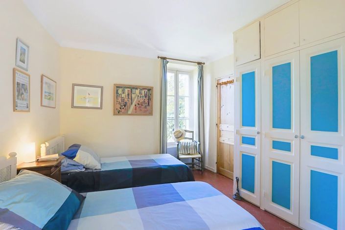 Image No.14-3 Bed House for sale