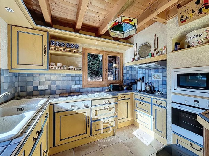 Image No.10-4 Bed House for sale