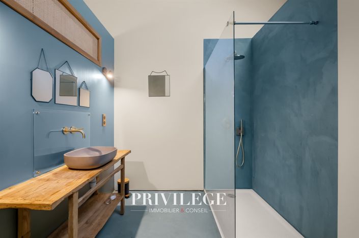 Image No.16-5 Bed House for sale