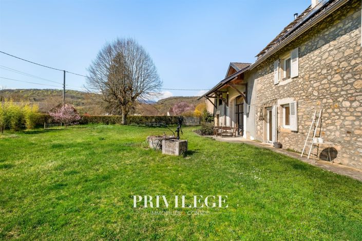 Image No.2-5 Bed House for sale