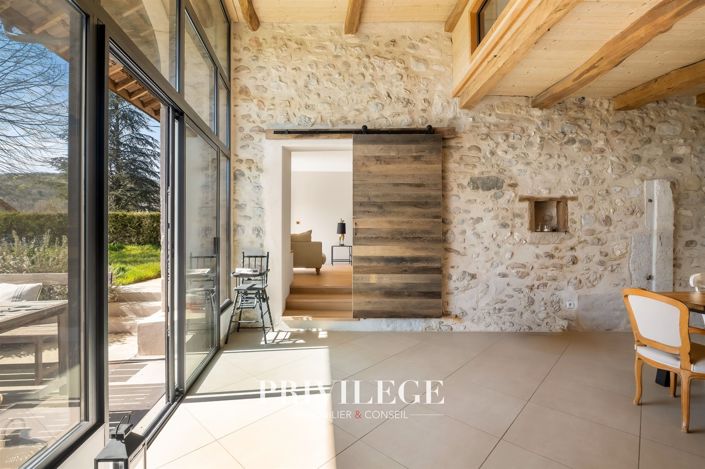 Image No.6-5 Bed House for sale