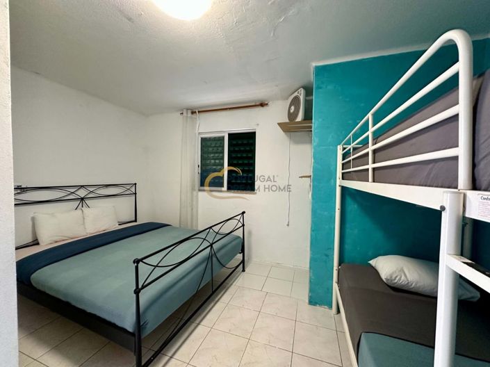 Image No.5-8 Bed House for sale