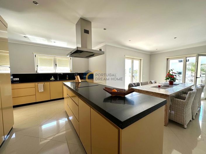 Image No.14-3 Bed House for sale