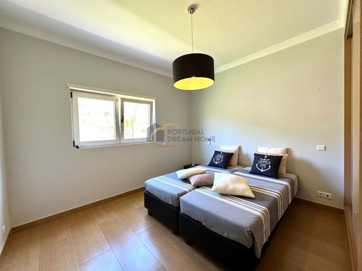 Image No.19-3 Bed House for sale