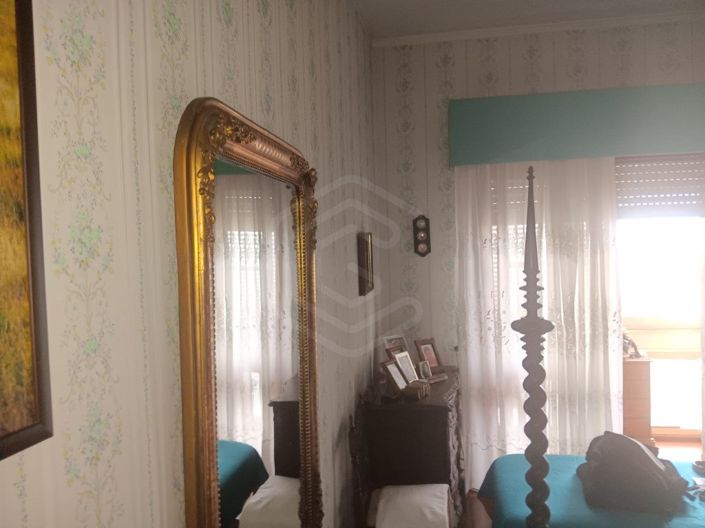 Image No.12-5 Bed Apartment for sale