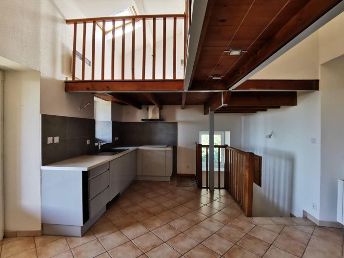 Image No.4-2 Bed House for sale