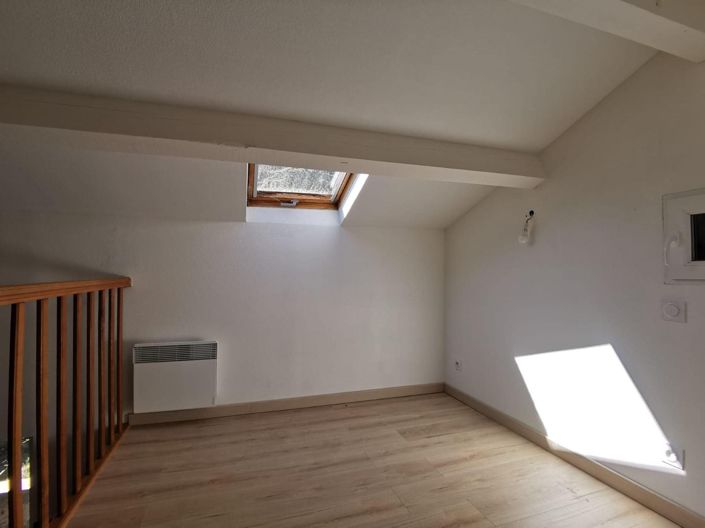 Image No.7-2 Bed House for sale