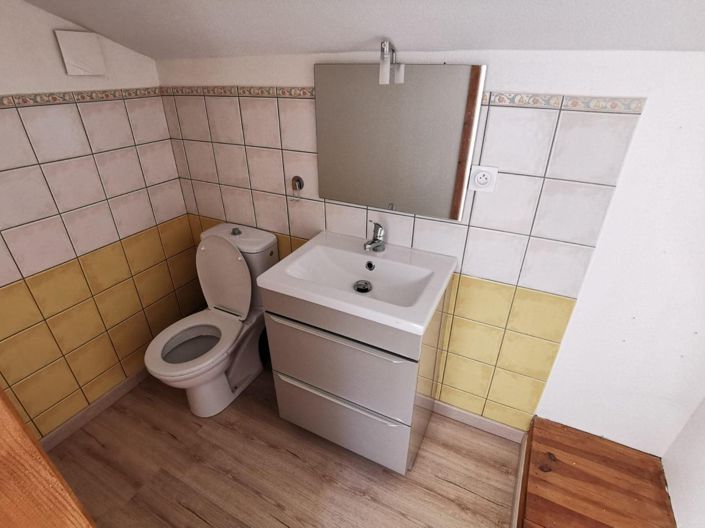 Image No.8-2 Bed House for sale