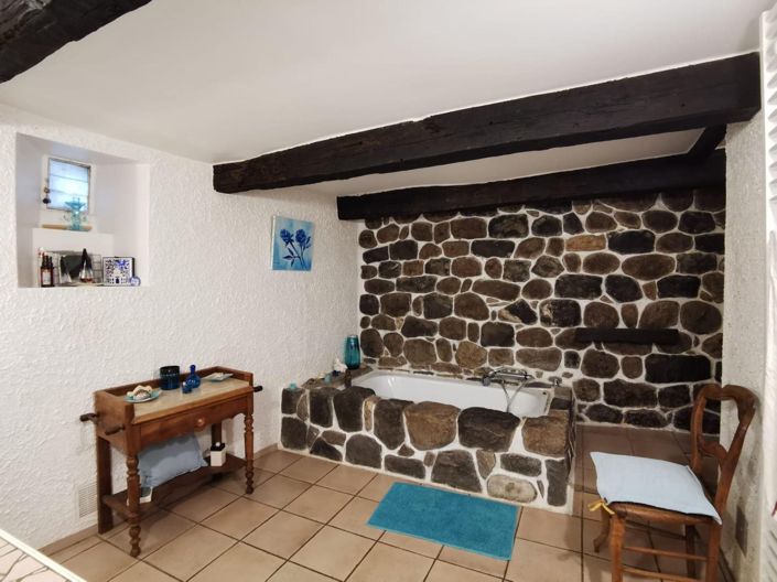 Image No.7-2 Bed House for sale