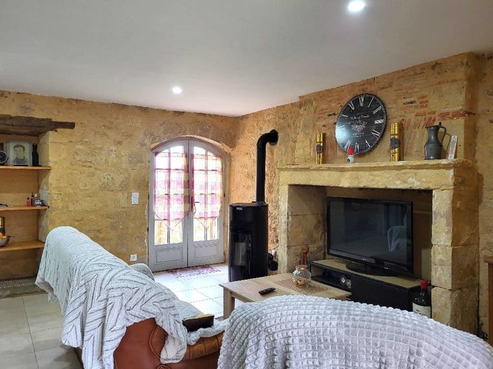 Image No.10-7 Bed House for sale