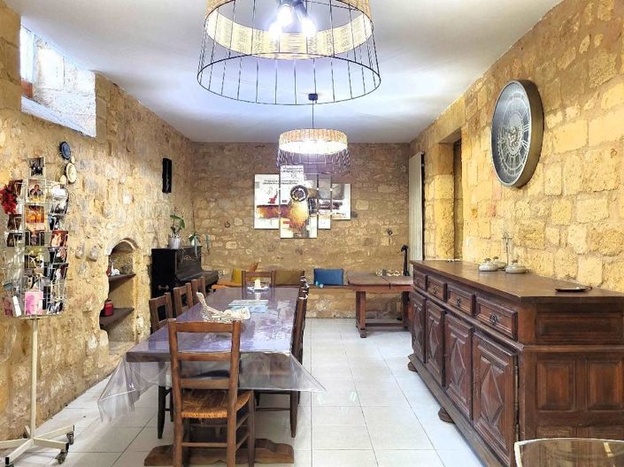 Image No.5-7 Bed House for sale