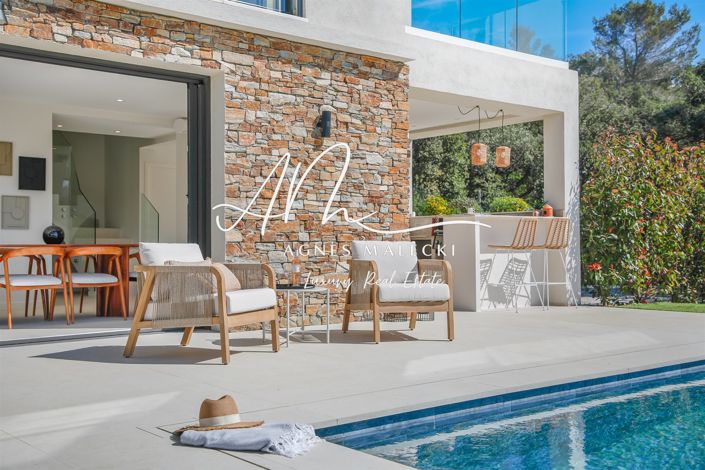 Image No.23-5 Bed House for sale