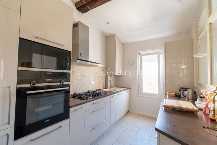 Image No.12-4 Bed House for sale