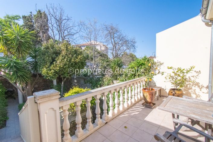 Image No.2-4 Bed House for sale