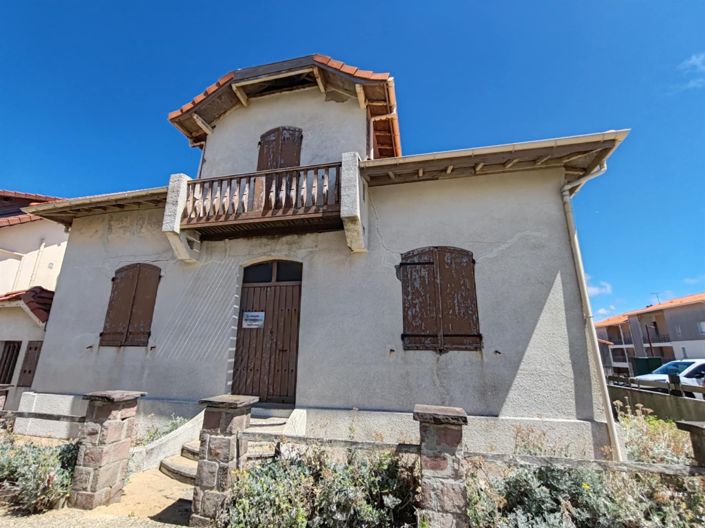 Image No.2-9 Bed House for sale