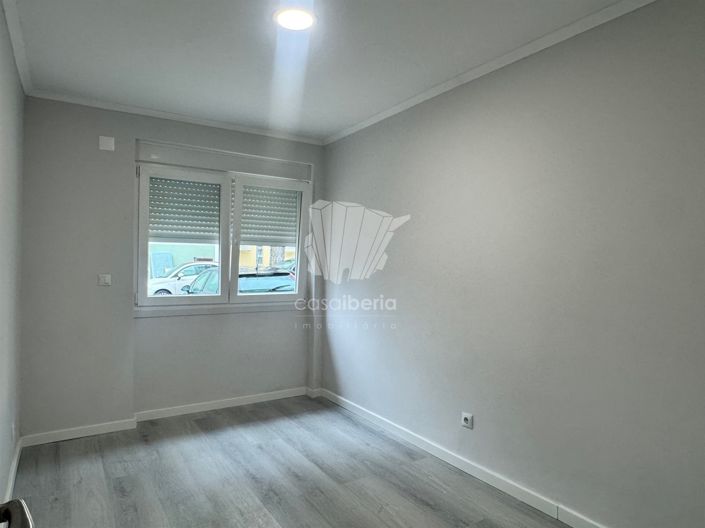 Image No.2-Appartement de 2 chambres à vendre à Lisbon