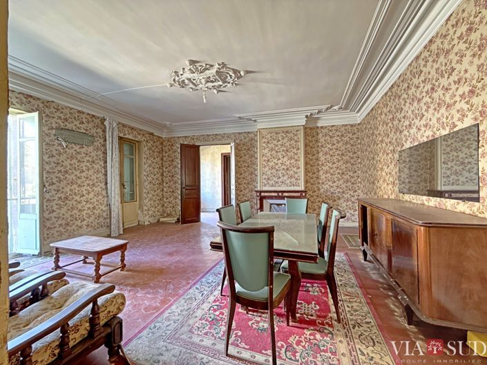 Image No.10-8 Bed House for sale