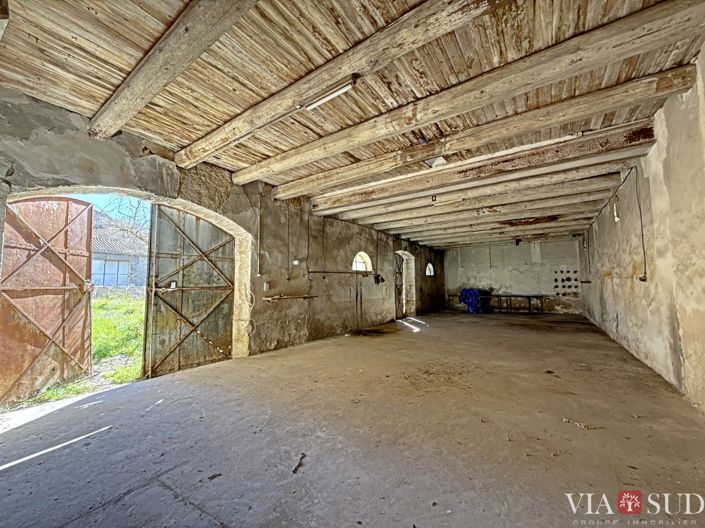 Image No.7-8 Bed House for sale