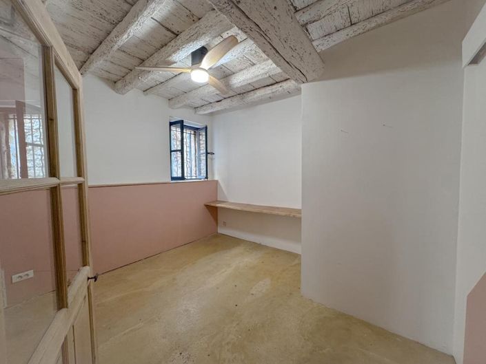 Image No.5-2 Bed House for sale