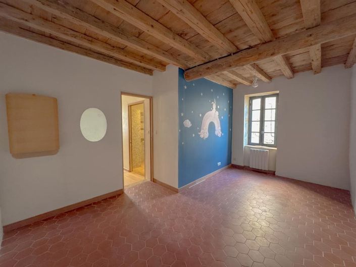 Image No.8-2 Bed House for sale