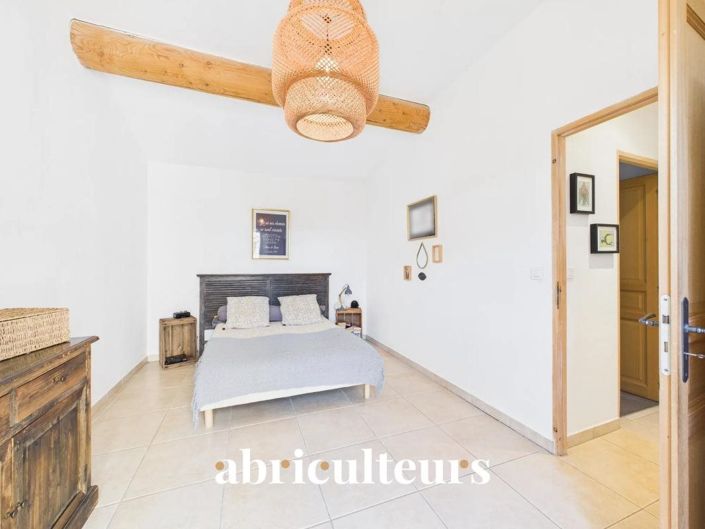 Image No.13-4 Bed House for sale