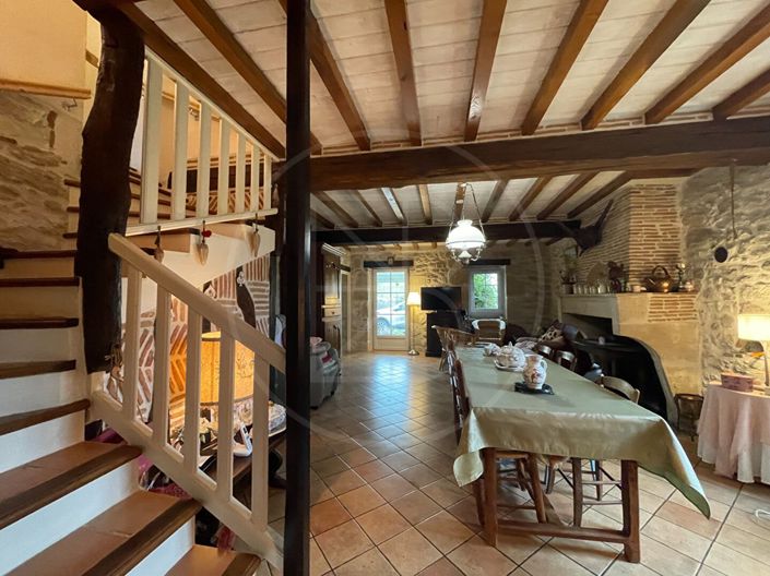 Image No.5-5 Bed House for sale