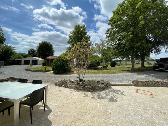 Image No.2-4 Bed House for sale